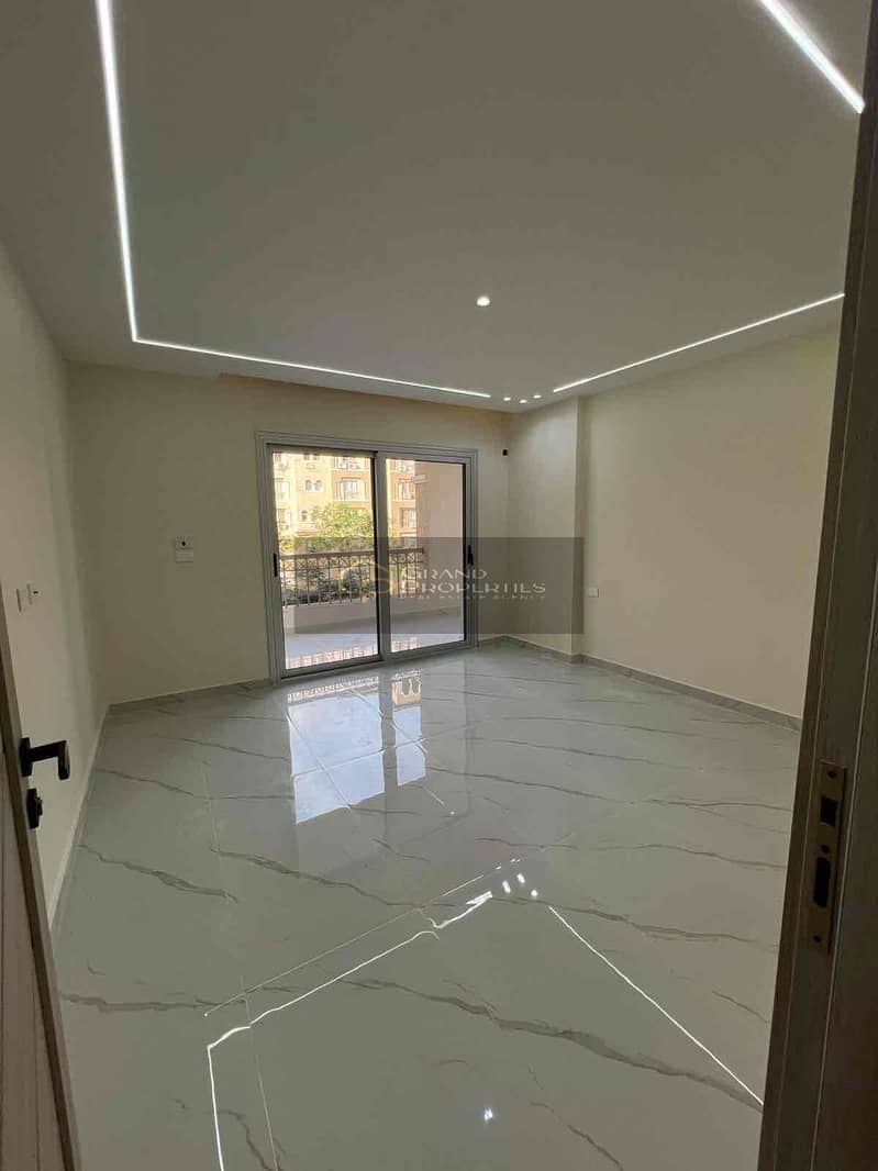 8 82b209c9-130e-469f-bb1d-7e9ef411519e. jpg