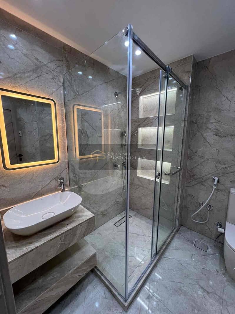 10 1658aa11-3d2d-47d0-9515-e1609821ddee. jpg