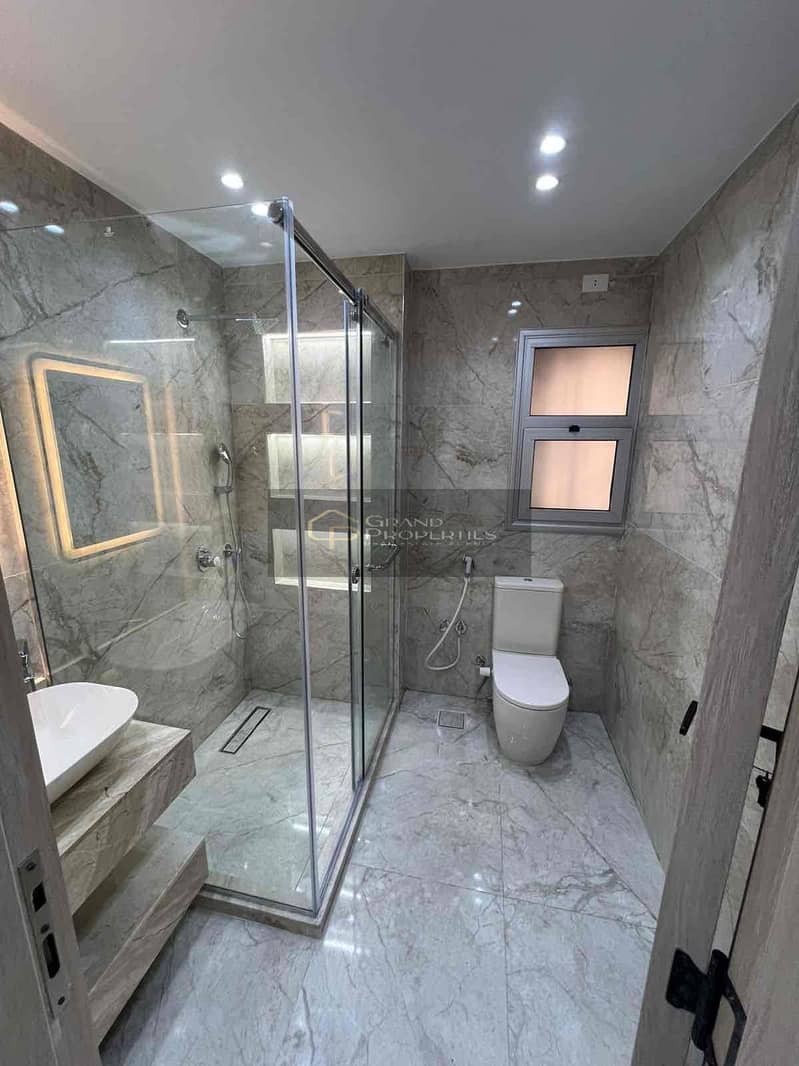 11 c2952e49-ada7-4fff-ad43-73a6a5599184. jpg