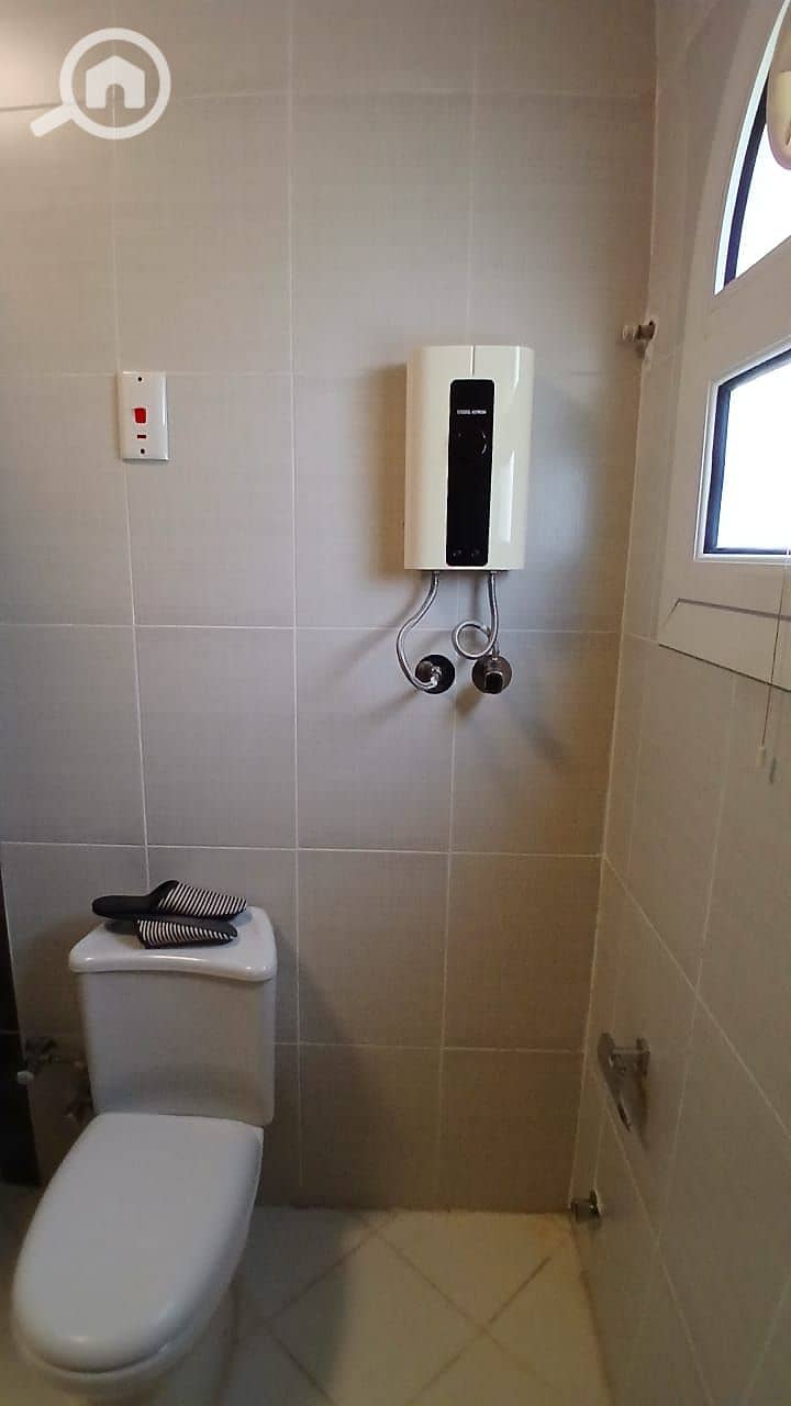 11 682da398-2246-442d-9c72-3d2040bf26d5. jpg