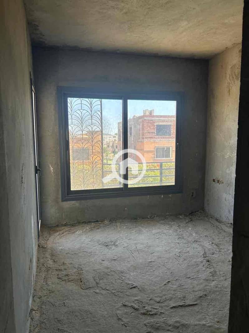 4 1bb312f9-0581-41a0-b48a-1df8ad7e4ca8. jpg