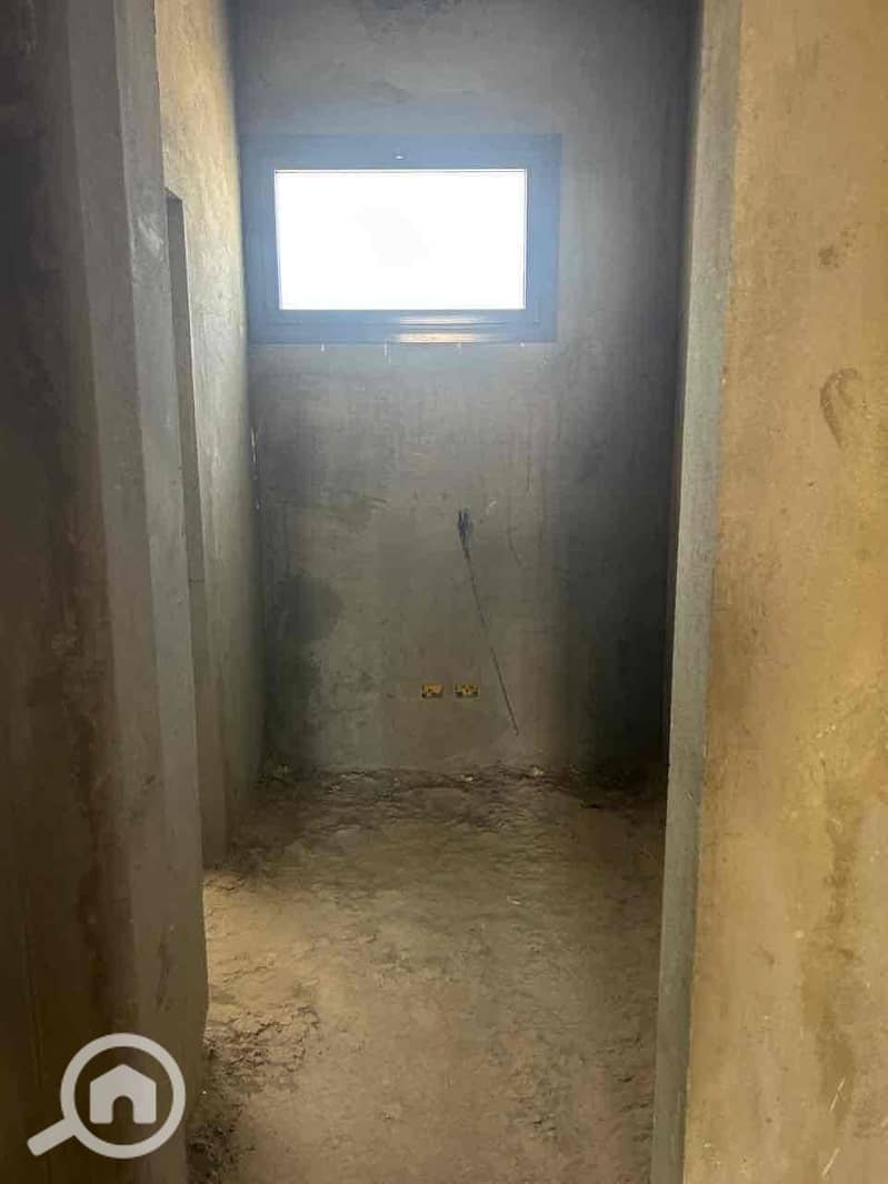 9 9bb274a9-6bc6-4288-a7e7-da7866eef467. jpg