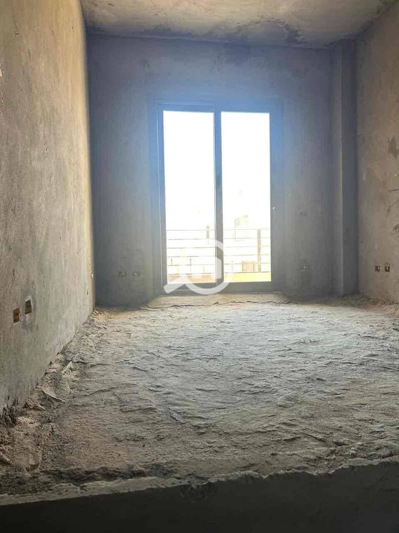 11 0d7e4b7e-4697-44df-a5b0-75c5a8983d0f. jpg