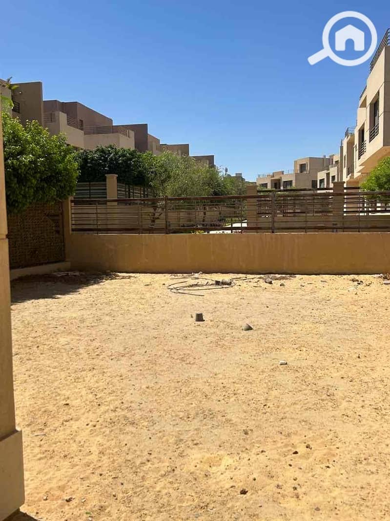 17 bbc1590e-1980-4a94-a72e-8e0fdff441f6. jpg