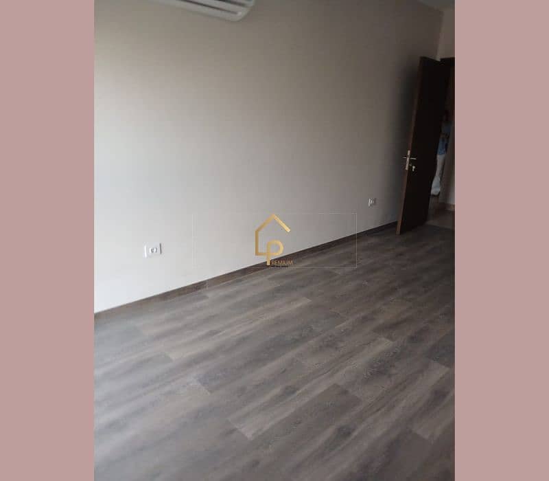 6 WhatsApp Image 2025-12-17 at 6.19. 08 PM (1). jpg