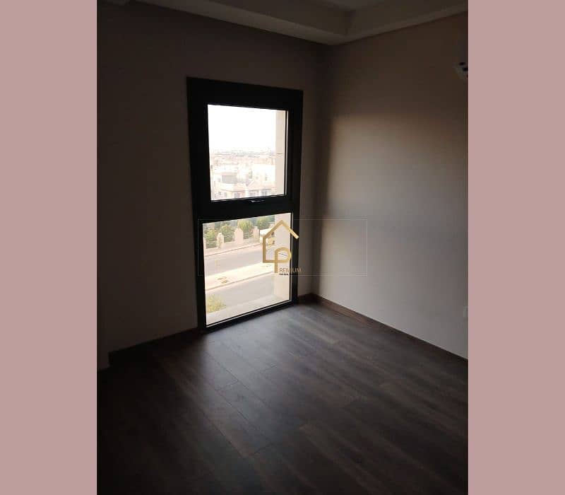 10 WhatsApp Image 2025-12-17 at 6.19. 12 PM. jpg