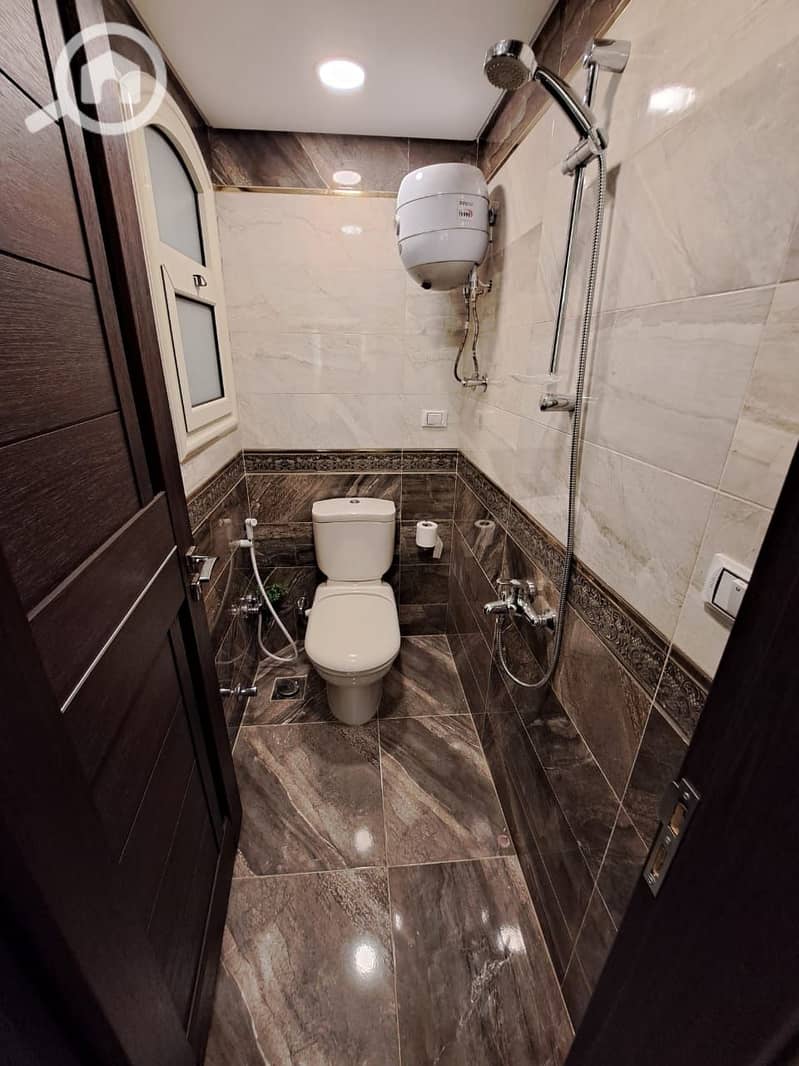 14 d51b48f3-17ec-4269-af1f-5794fc76dfa9. jpg