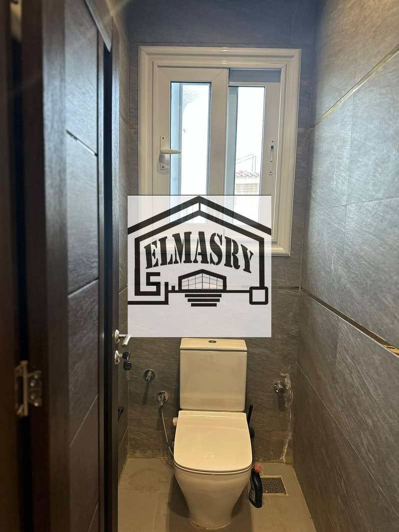 12 8cda26ed-3963-4982-aee7-e02cf1ae29fe. jpg