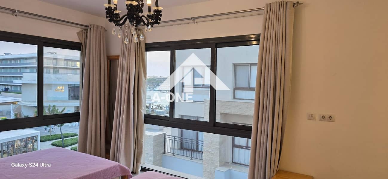 11 03460077-4106-4ab6-b655-a74c9a956eda. jpg