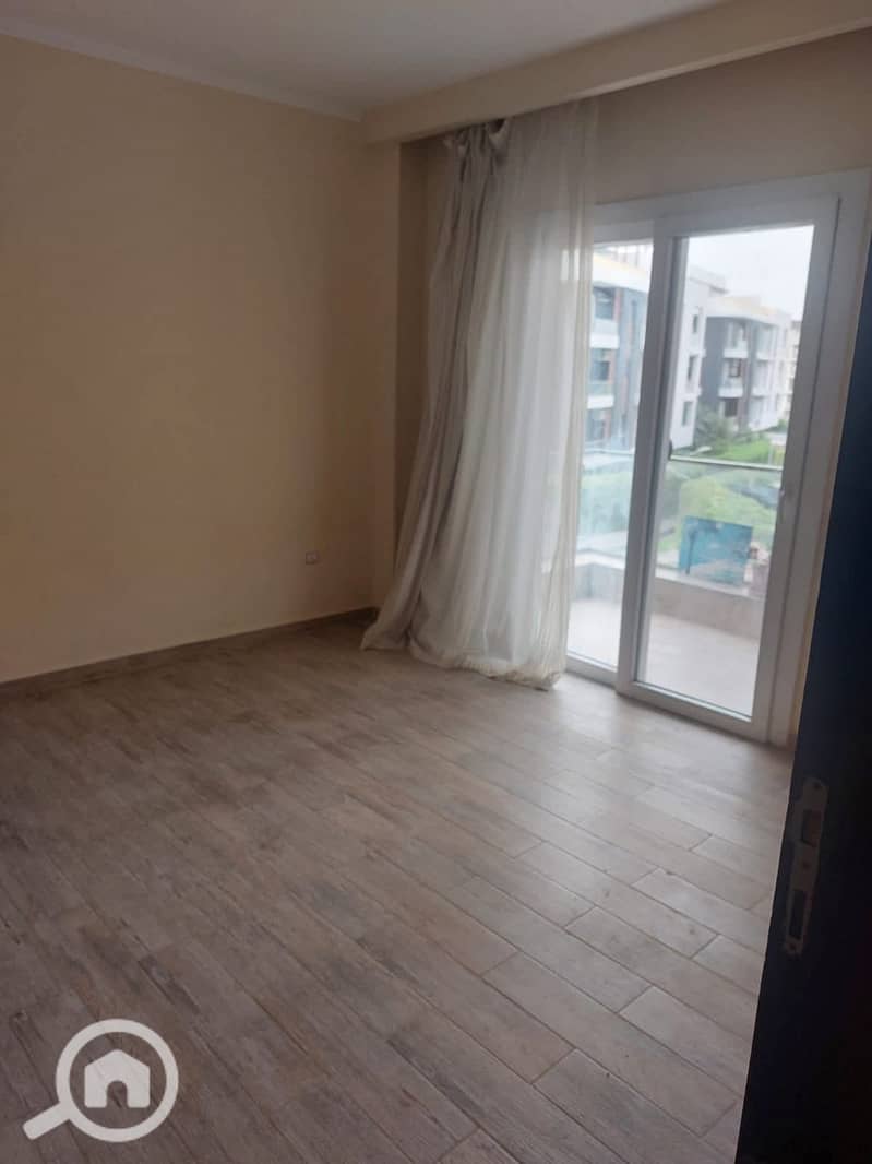 3 510d0092-578f-4e72-811c-f1241ea7c272. jpg