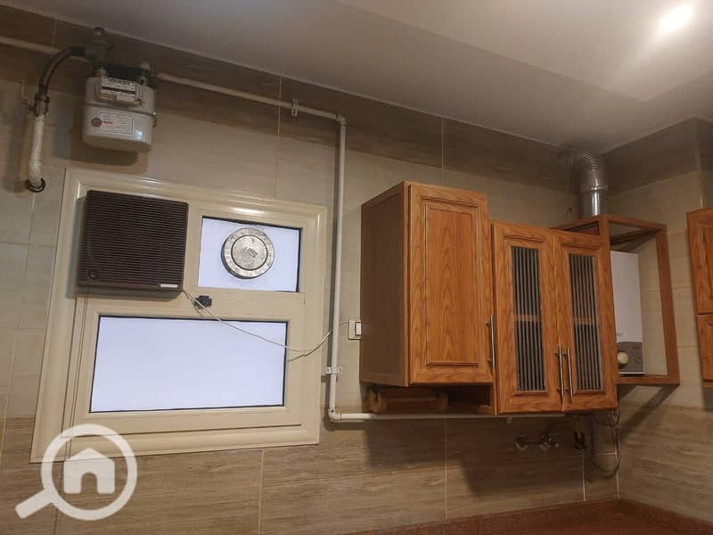 8 dc4f955d-21bf-4c82-9a0e-68367f600f98. jpg