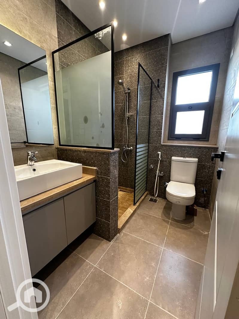 5 WhatsApp Image 2026-01-11 at 2.42. 27 PM. jpeg