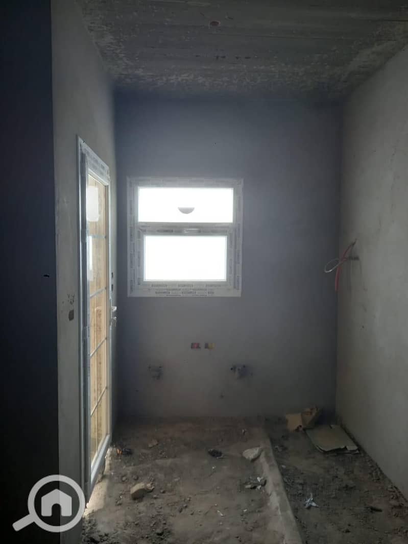 2 37da340c-1202-4d1a-a822-b4635ffea40e. jpeg