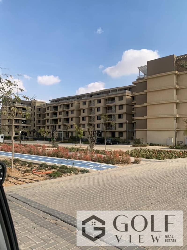 10 ee2d4ef0-9ccd-44a1-a21a-b218e8ca669f. jpg