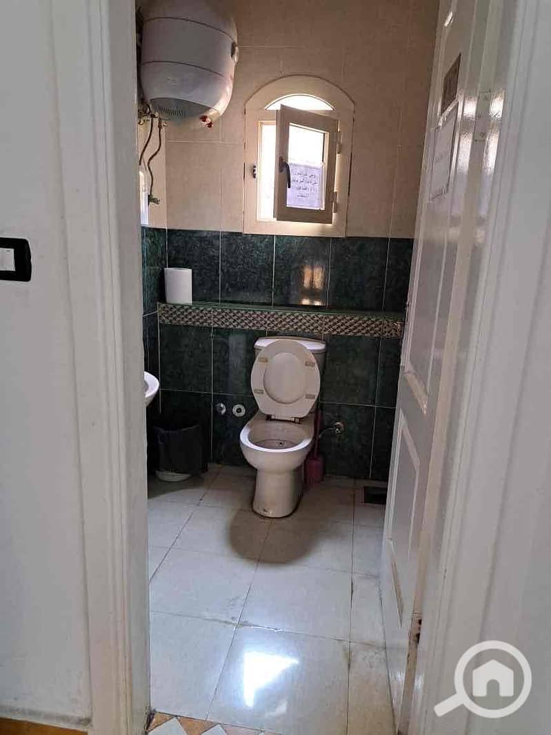 8 53d4846a-08ef-4e67-b904-650386b110ff. jpg