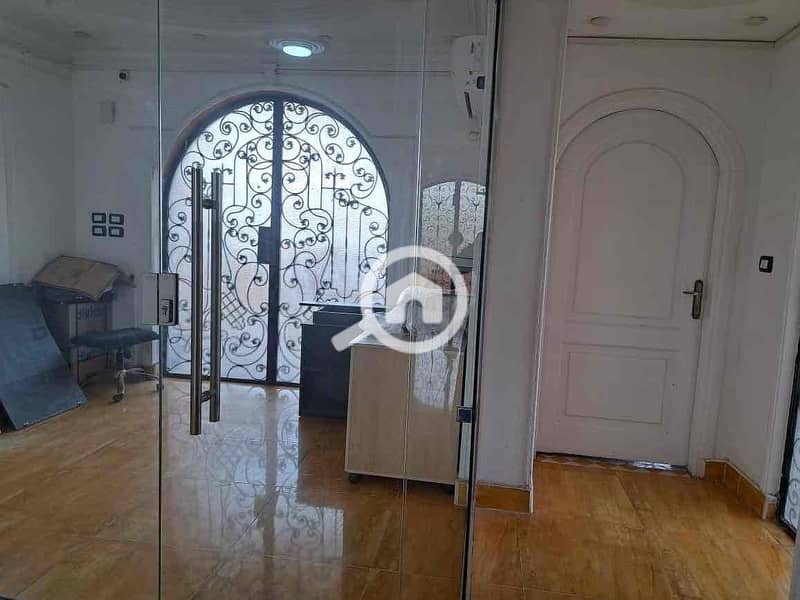 14 eeb91ce6-9636-4577-ba89-a9b3fb05ad6e. jpg