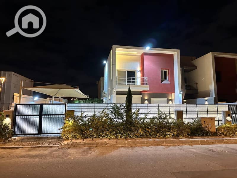 2 002b39bd-fd3c-4ec7-8941-eb625d58edcb. jpg