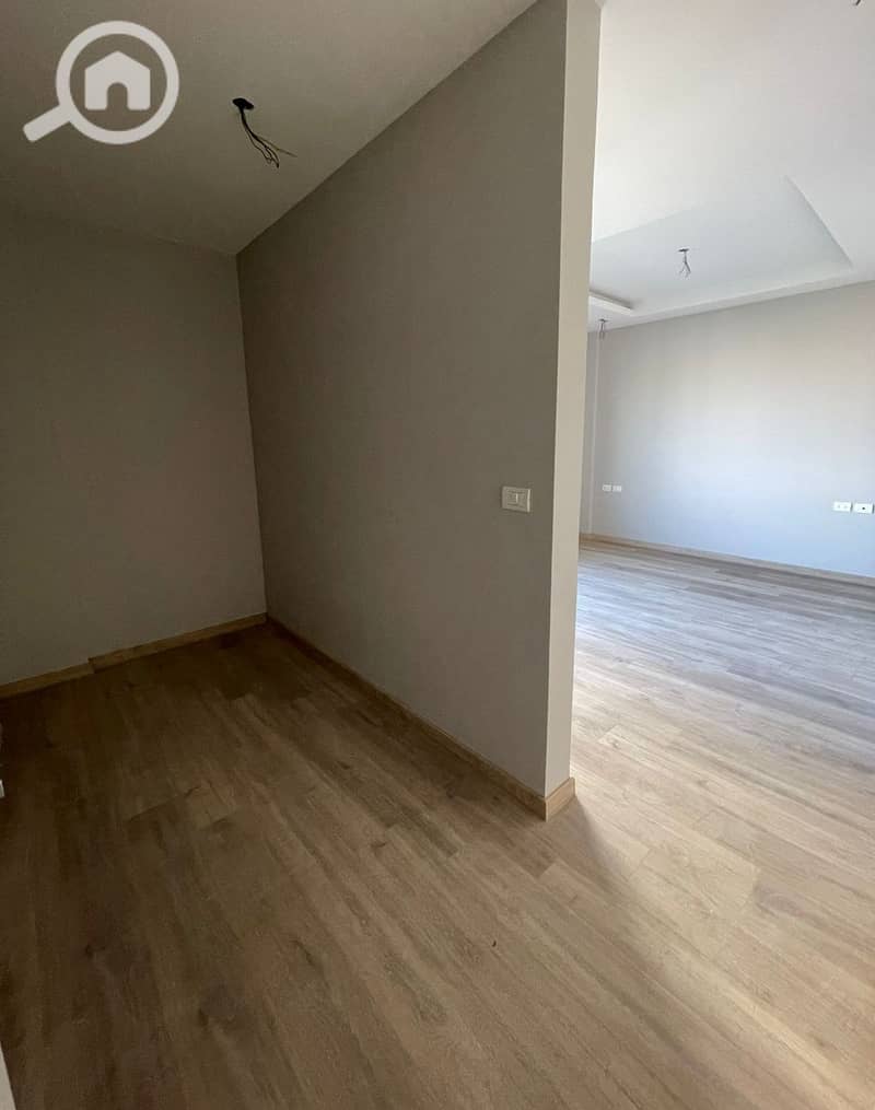 5 WhatsApp Image 2025-08-19 at 12.41. 11 PM (1). jpeg