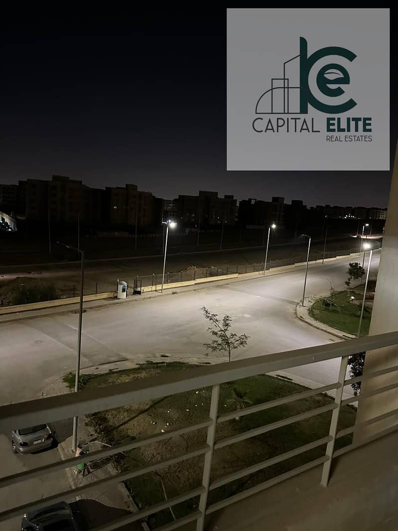 4 1c00e5b1-cf5c-4bd9-8670-01f8b7879d8d. jpg