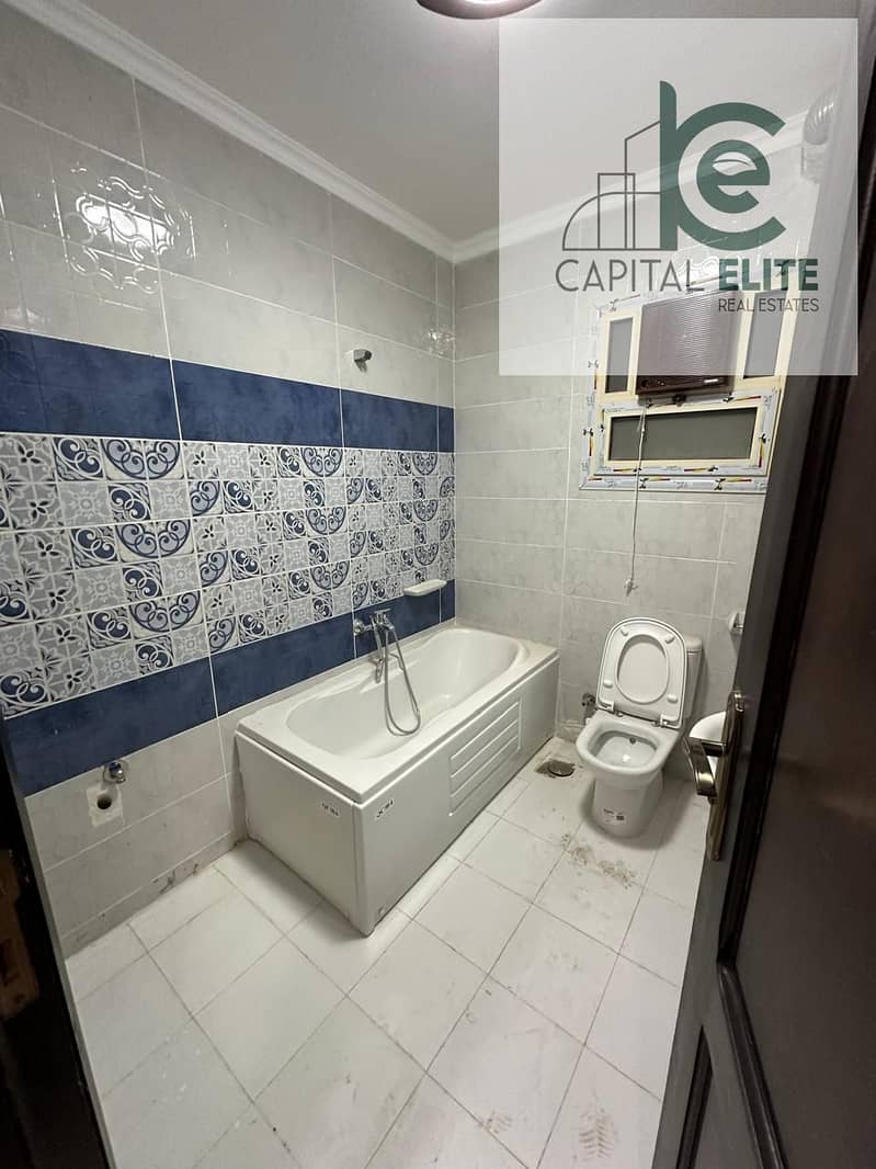 8 43f2bee4-5e06-4e97-9644-1af07ae81693. jpg