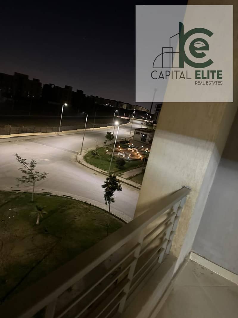 12 6496345d-2af0-4fb4-b433-83abe143933f. jpg