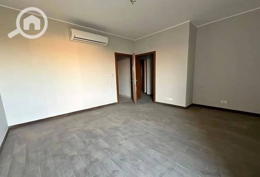 2 566272678_702874752856500_2384227446992522257_n. jpg