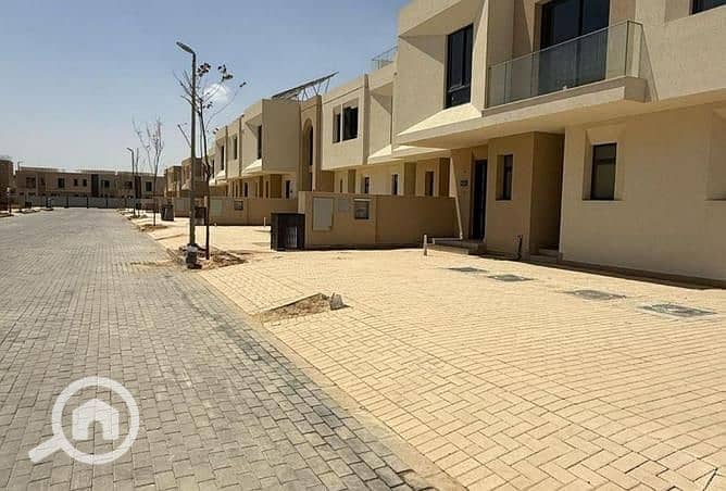 4 8218743-0945do. jpg