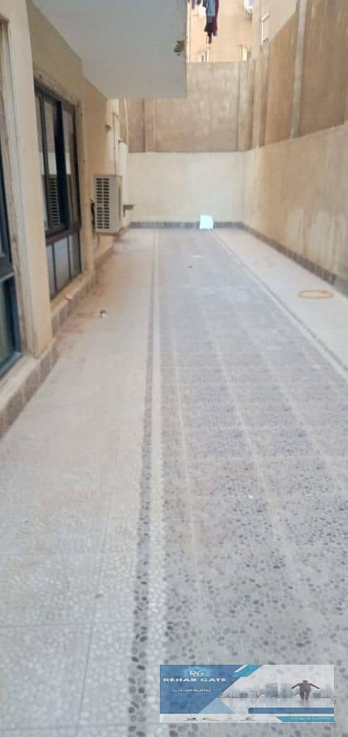 4 f9d92369-fb95-4f1f-b045-b98f04147d81. jpg