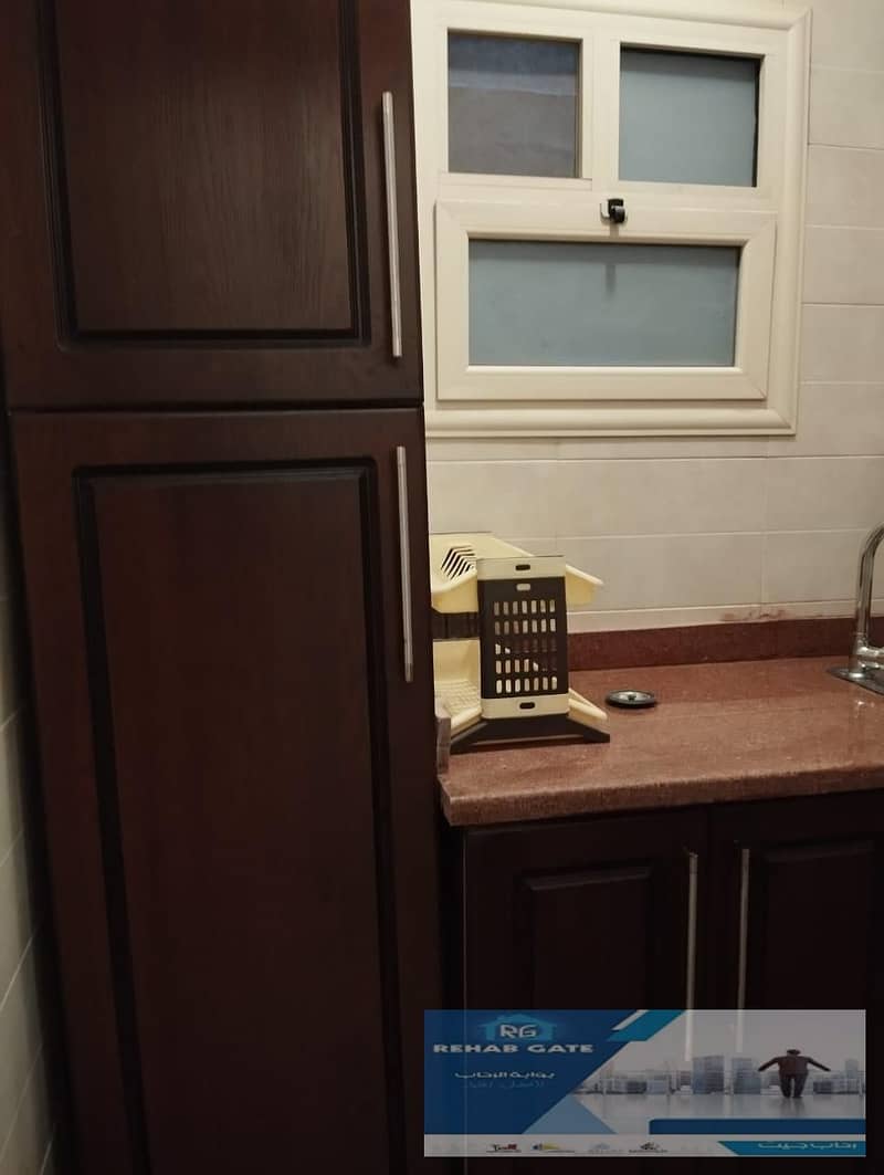 8 08c00a51-b223-48af-9aba-ab4466697b93. jpg