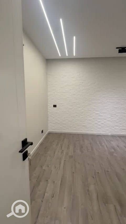 5 004d8494-0cfc-4cd3-b95c-551fdd260bc8. jpeg