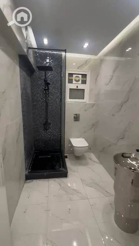 9 c5ebe1c6-796f-47fe-9adb-cfe8a78b9cb3. jpeg