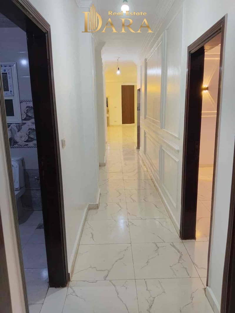 18 8c218adb-ef0d-48e8-9fdc-9b6645d7c29e. jpg