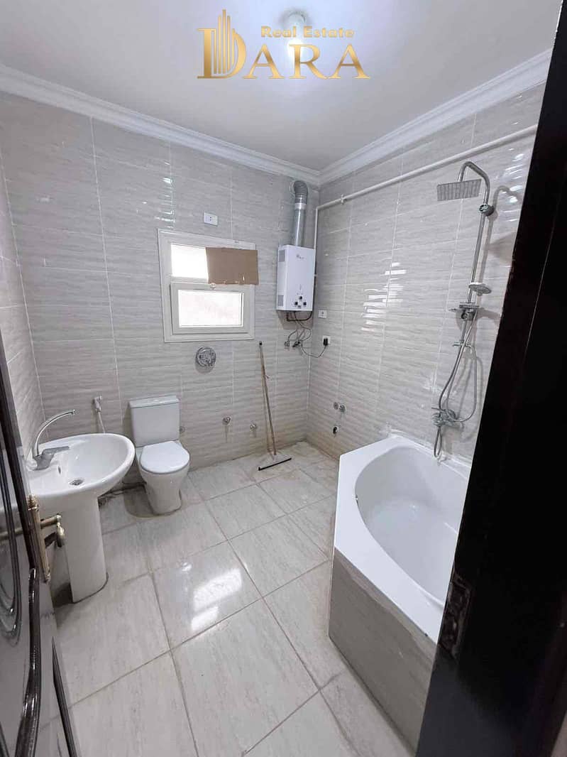 3 47b8c1fa-0e7d-46d2-916f-5502dcb76f7e. jpg