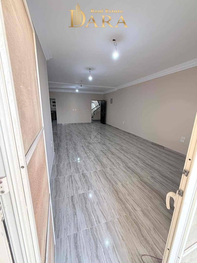 5 94a8aeeb-7bb9-4ad6-a3f1-6368c3058f82. jpg