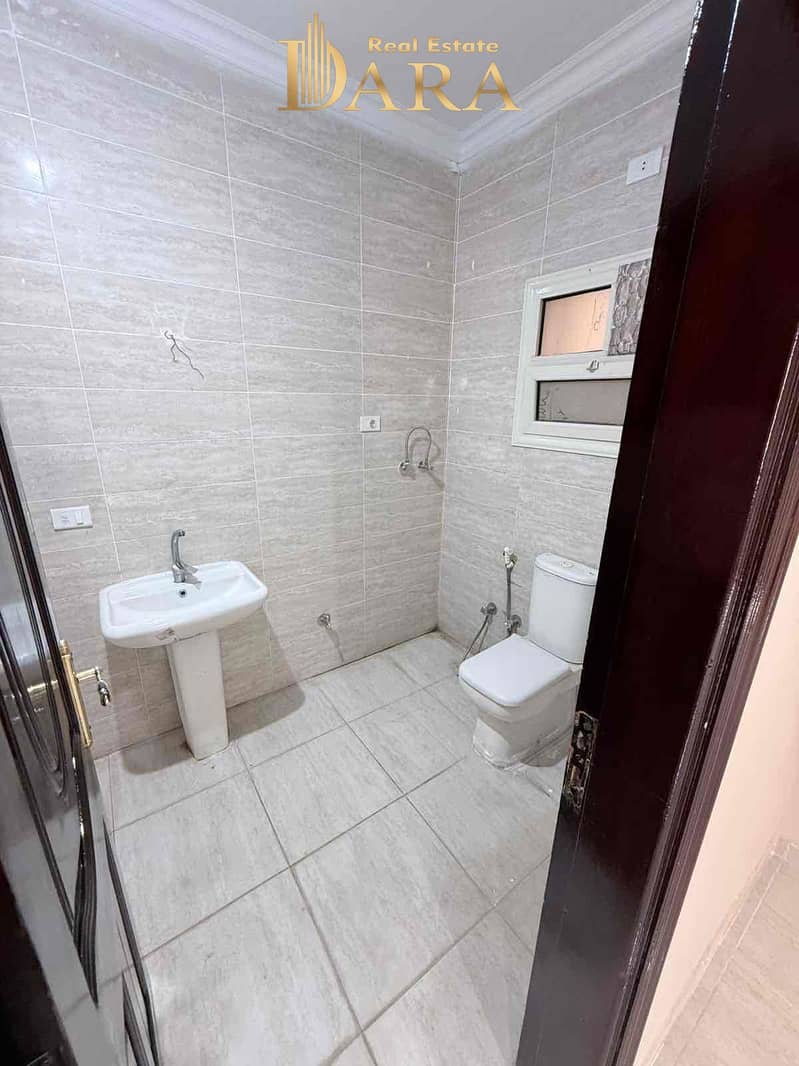 9 d9f7c22f-ea08-48c0-8cbd-606fb6ddace0. jpg