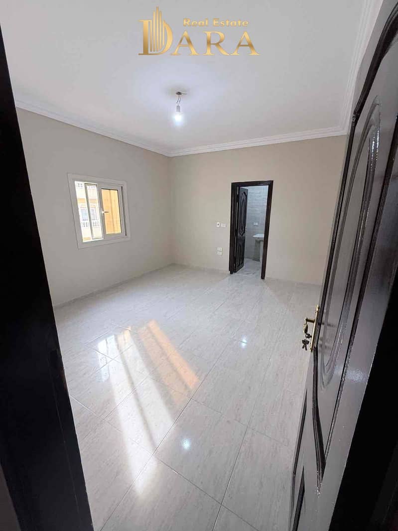 11 40a46922-7d58-452a-8a15-9735abeb6c8e. jpg