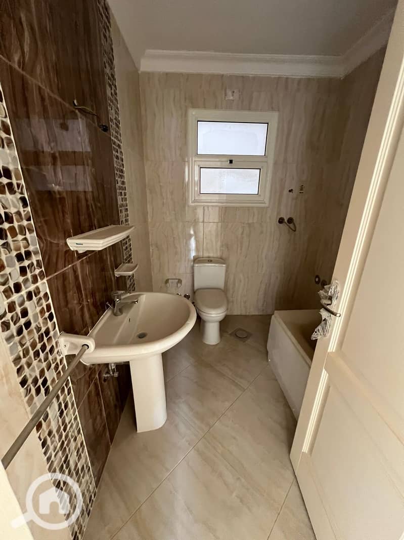 8 WhatsApp Image 2025-10-03 at 4.05. 52 PM (1). jpeg