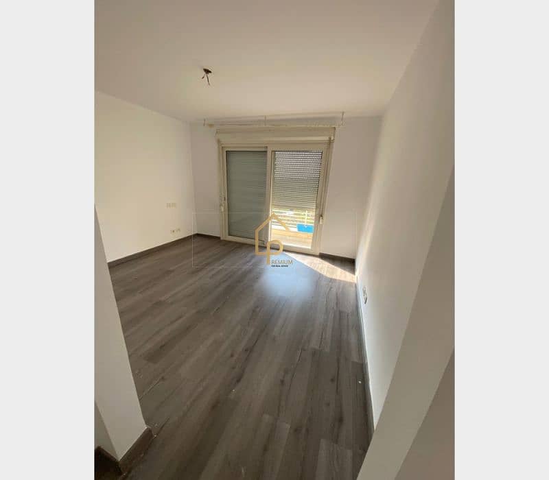 3 WhatsApp Image 2026-01-06 at 1.49. 37 PM (1). jpg