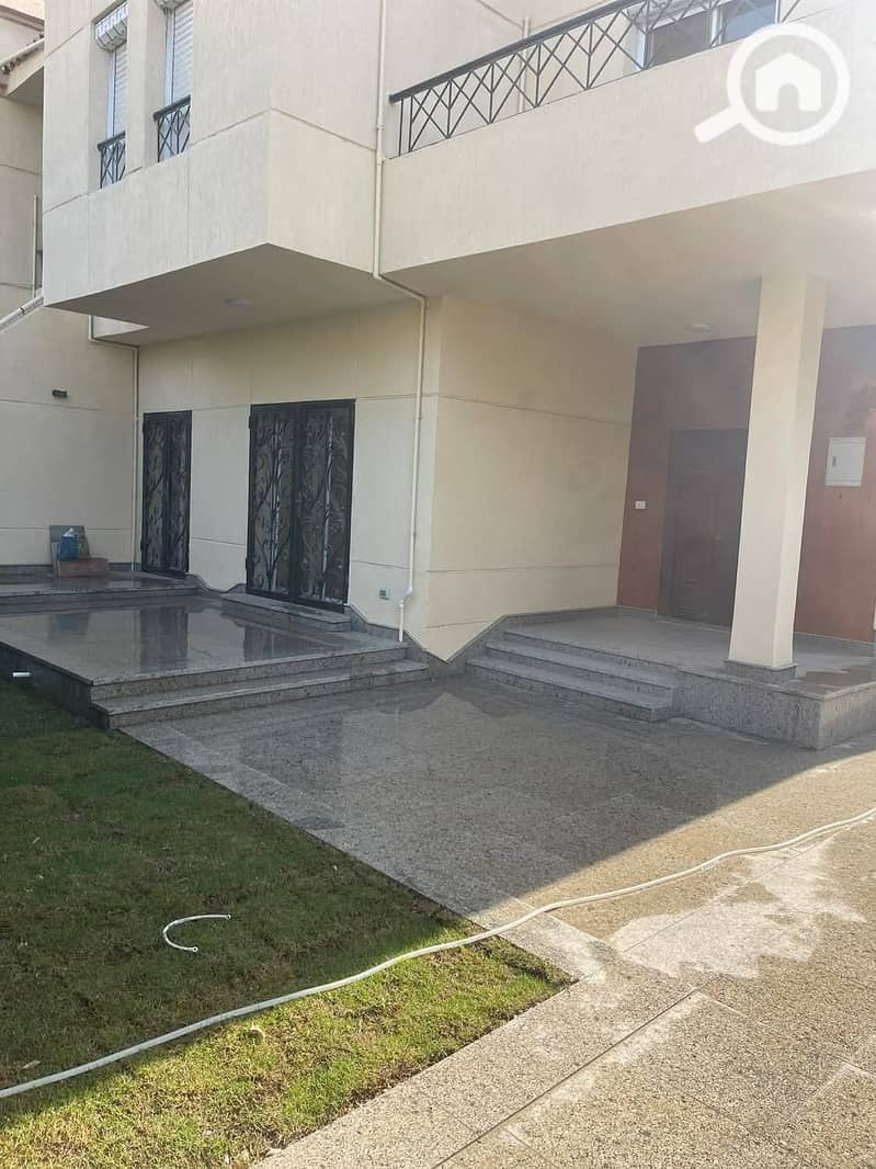 2 b9924153-a8c9-42e5-a3cf-230724205649. jpeg