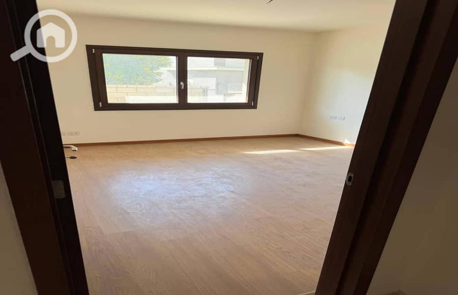 4 WhatsApp Image 2025-12-03 at 2.32. 32 AM_1400x900. jpg