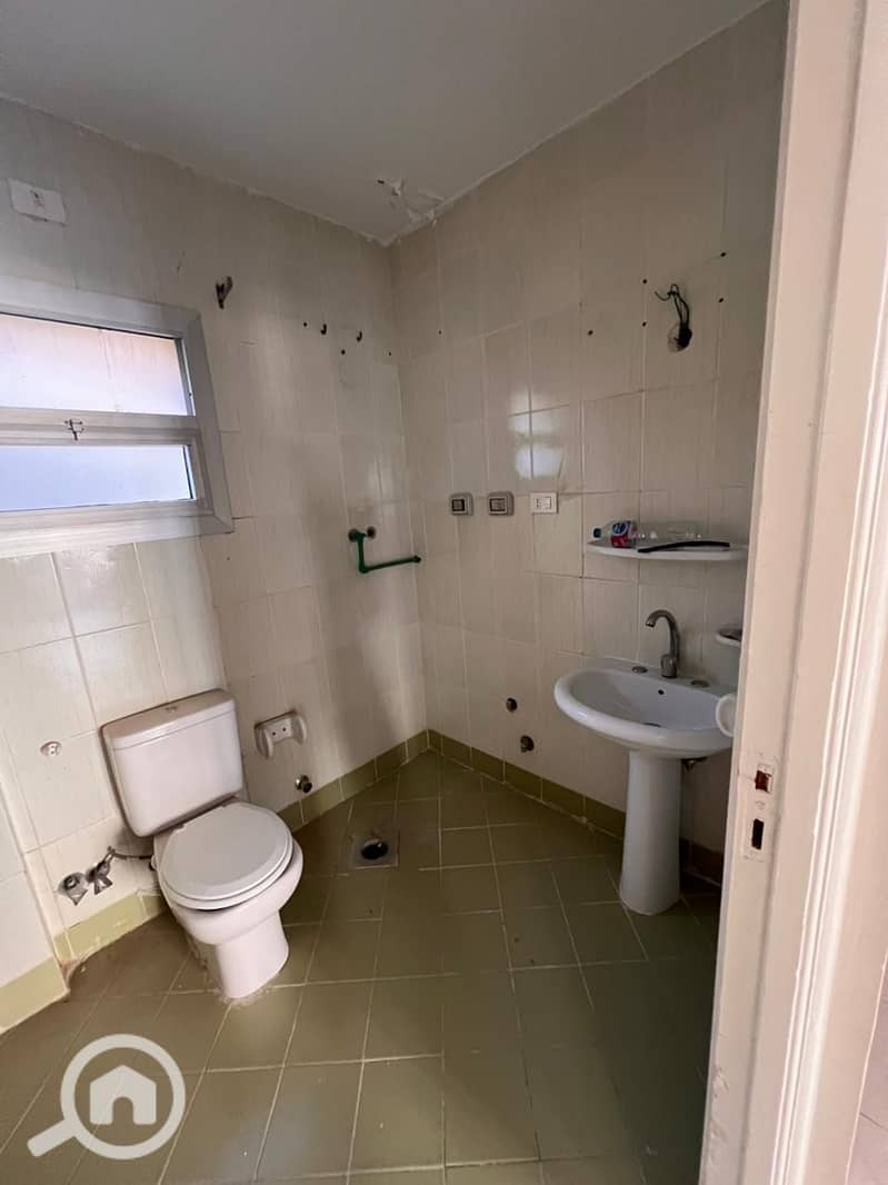 6 48a96f09-e2b3-4f9f-9229-a0839490dbf9. jpeg