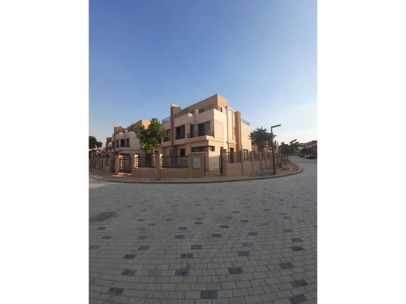 9 0807b9f5-8ba0-422a-b0c6-c4396f30f76d. jfif. jpg