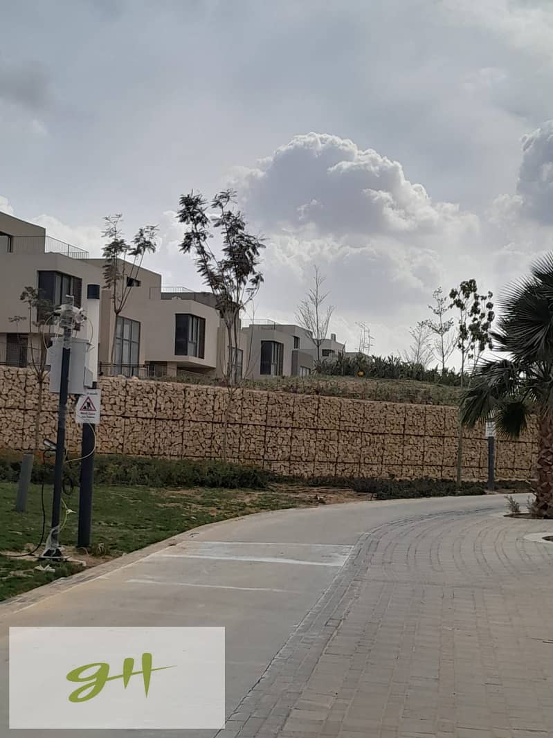 9 79b6a867-c9b2-4c75-89d7-fb538c38cf0a. jpg