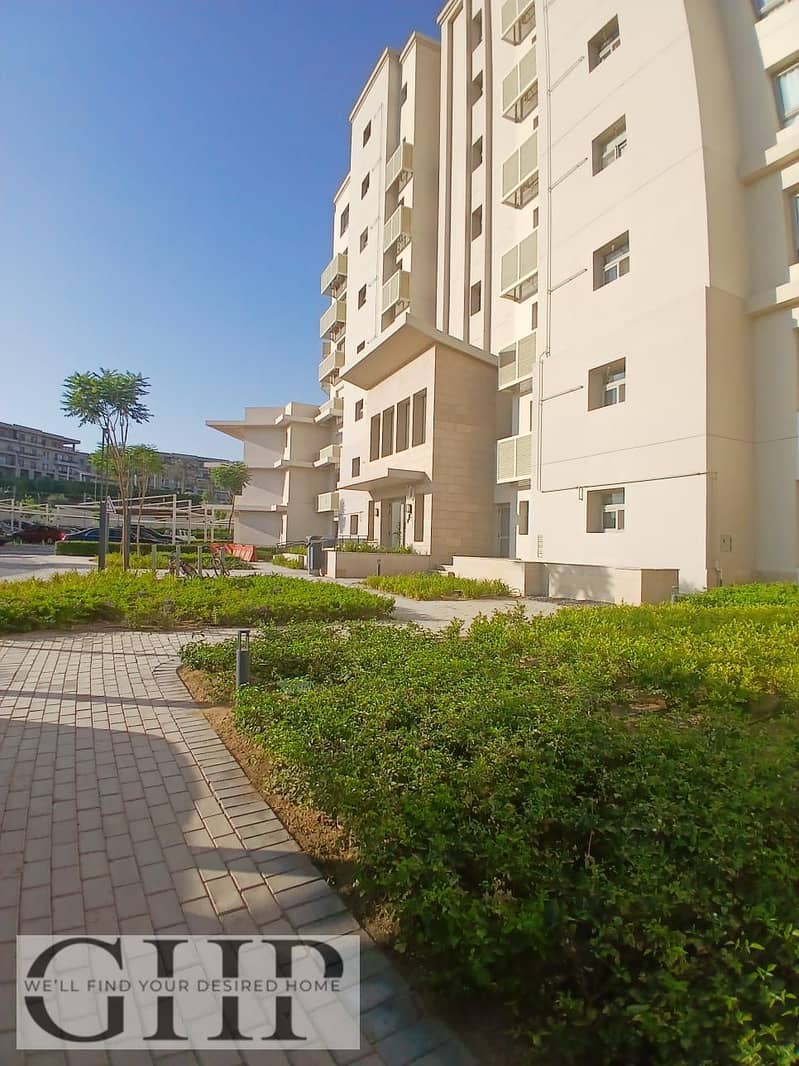 9 a48b4bc0-872d-4045-bbf3-4a3f2b4bb680. jpg