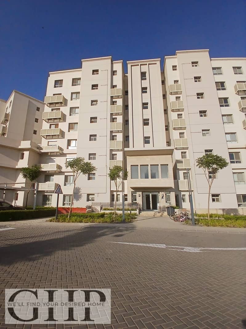 10 412565c2-6d90-4b03-b27d-674c7337e9e4. jpg