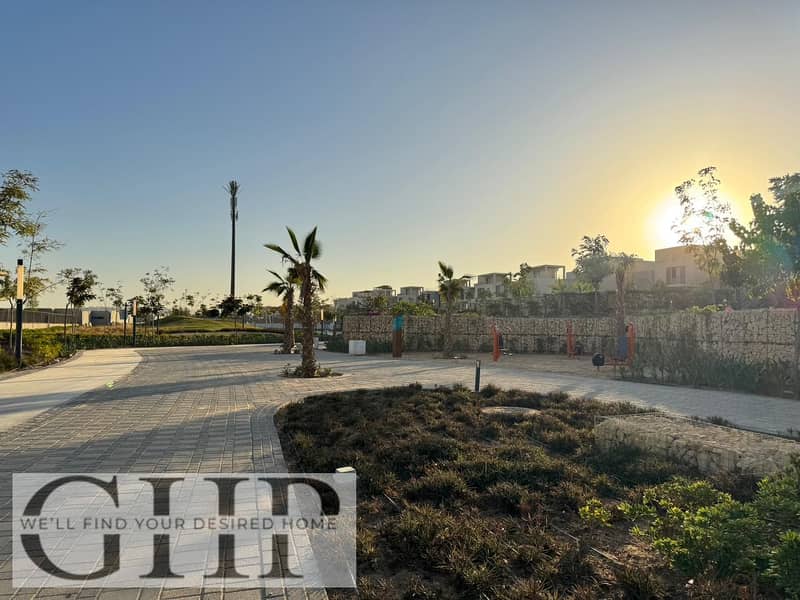 12 WhatsApp Image 2026-01-07 at 5.43. 49 PMzd. jpeg