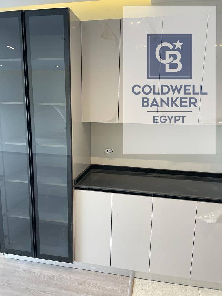 5 98d93211-f678-48d3-b3d2-e75970dc46bf. jpg