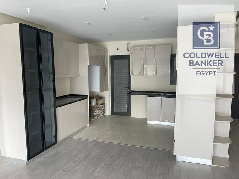 6 207c545e-f695-43b8-9907-74ee2c235e07. jpg