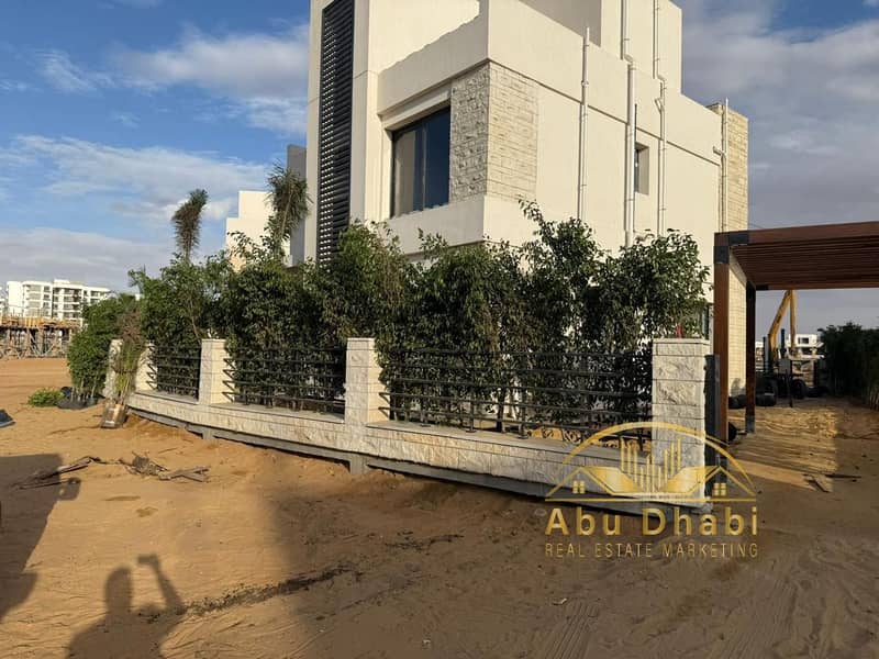 3 32bca3e5-df3e-41f4-995b-ebc5a931e30e. jpg