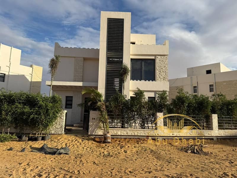 5 8316cfc6-ce37-4523-ba7a-89099273294d. jpg